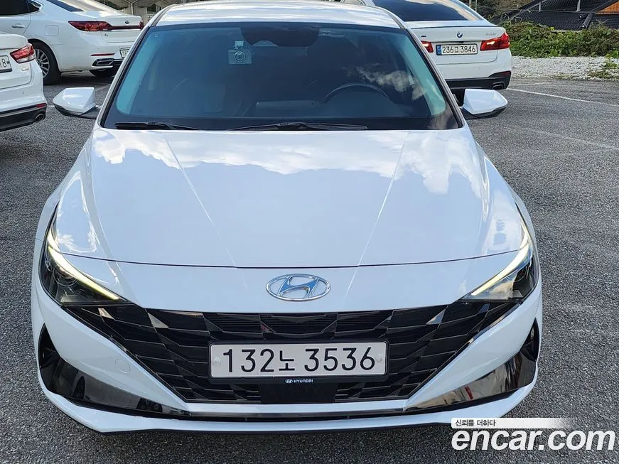 Hyundai AVANTE — фото 1