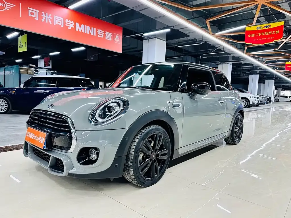 MINI Cooper (3-door) — фото 1