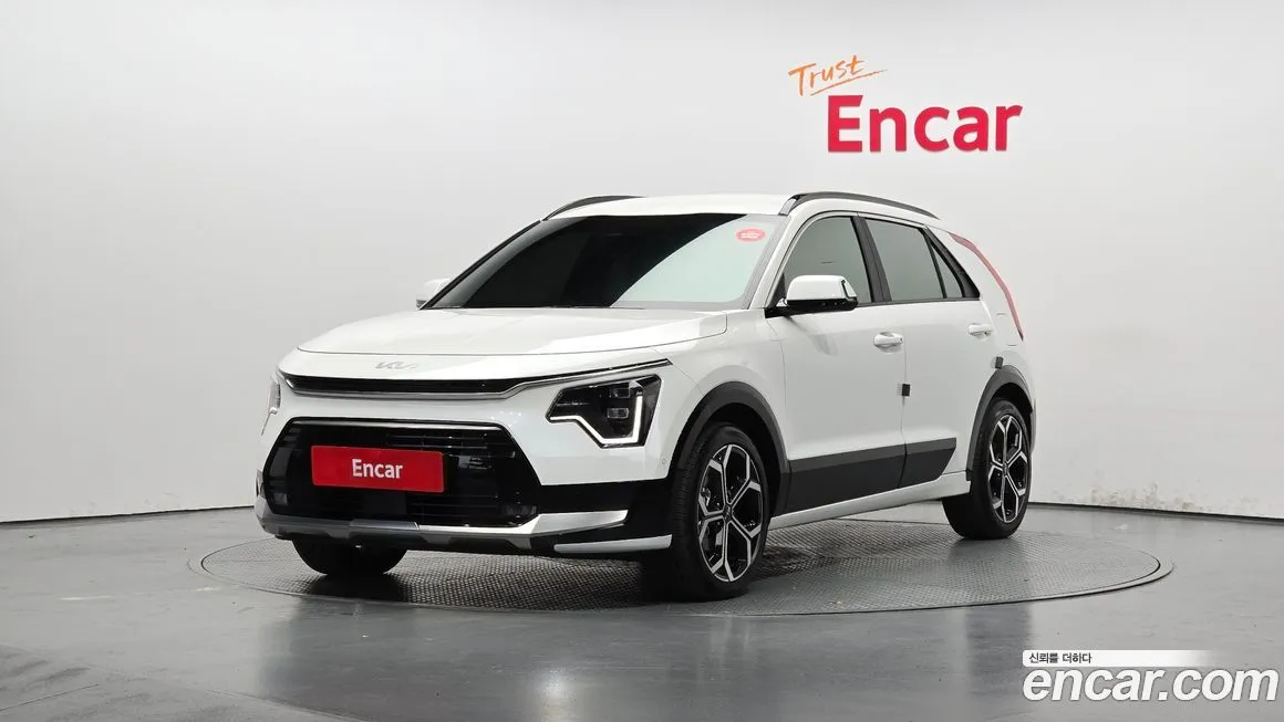 Kia Niro — фото 1