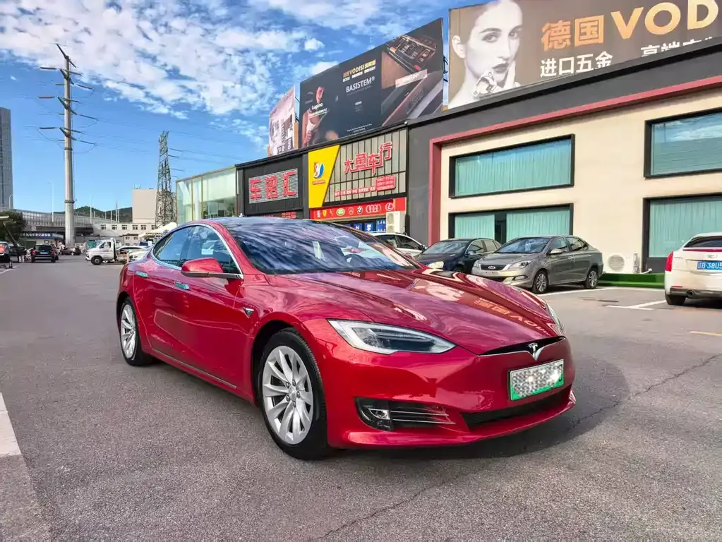Tesla Model S — фото 3