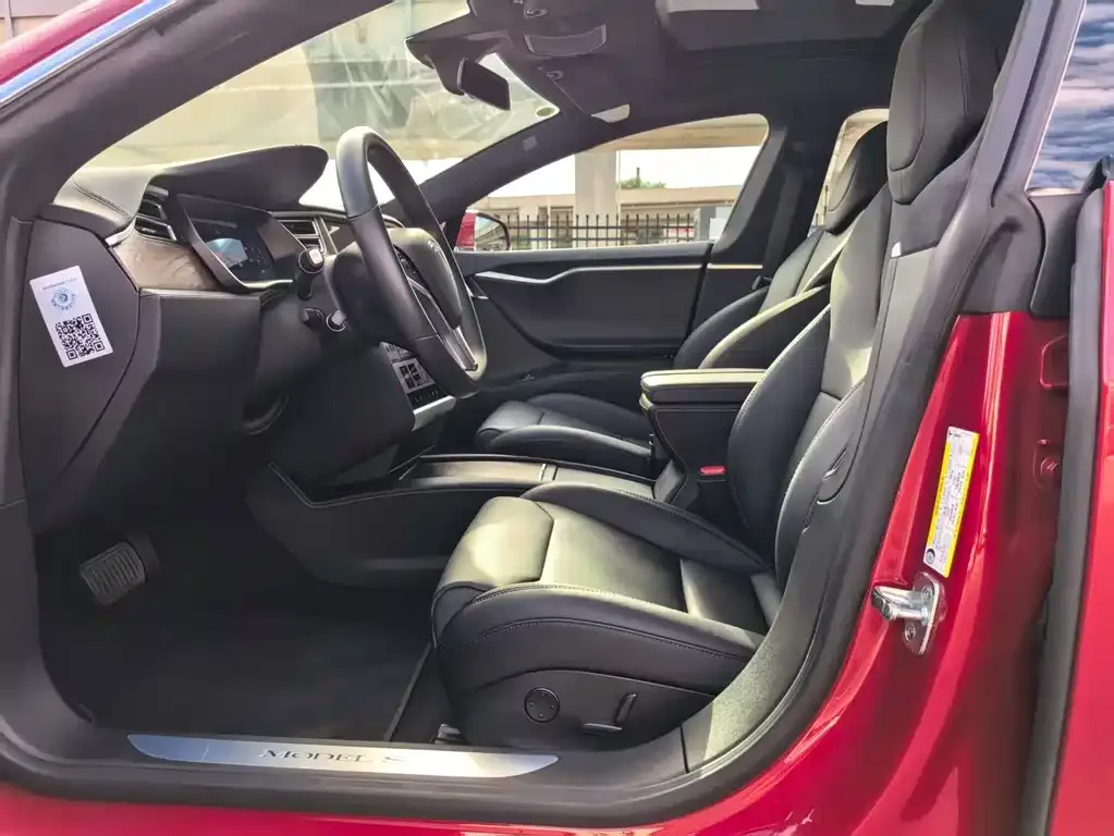 Tesla Model S — фото 8