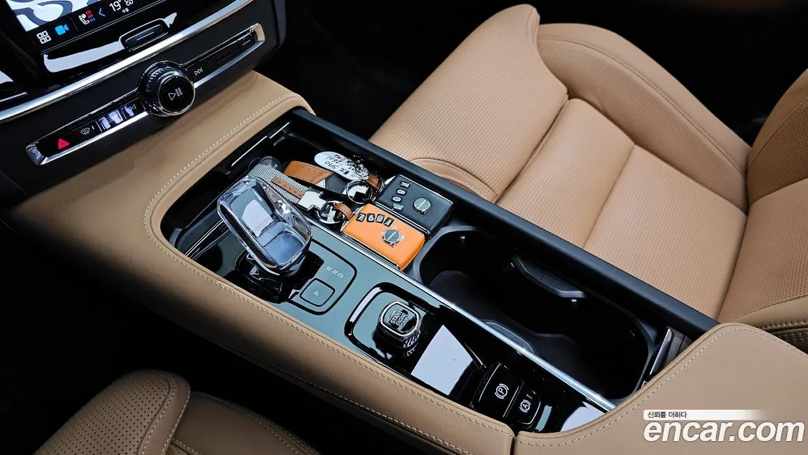 Volvo S90 — фото 9