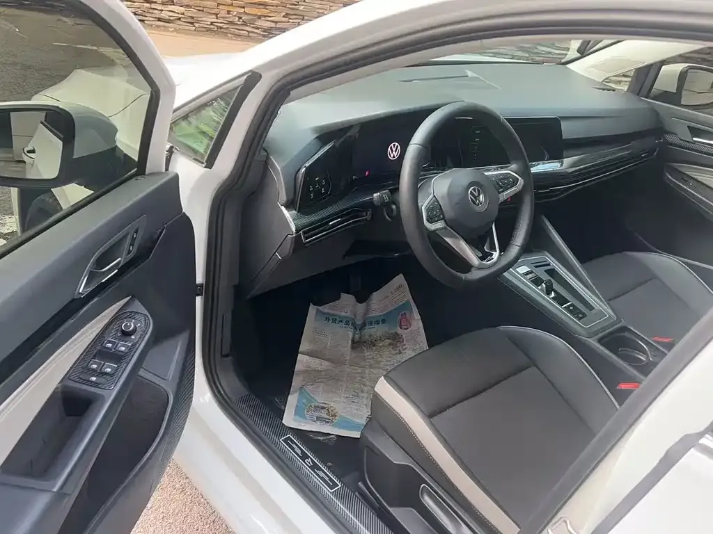 Volkswagen Golf — фото 8
