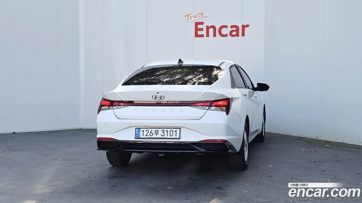 Hyundai AVANTE — фото 4