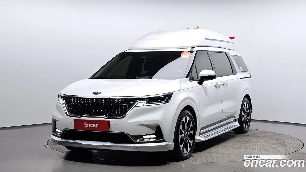 Kia Carnival — фото 1