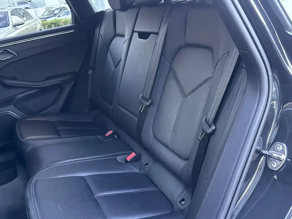 Porsche Macan — фото 10