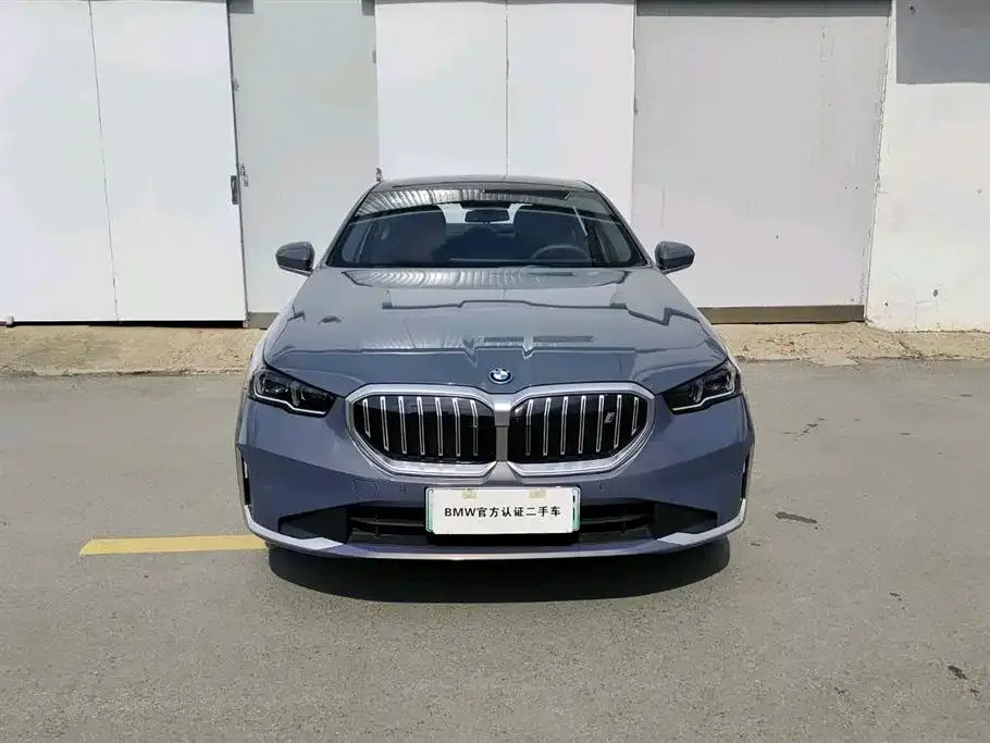BMW i5 — фото 3