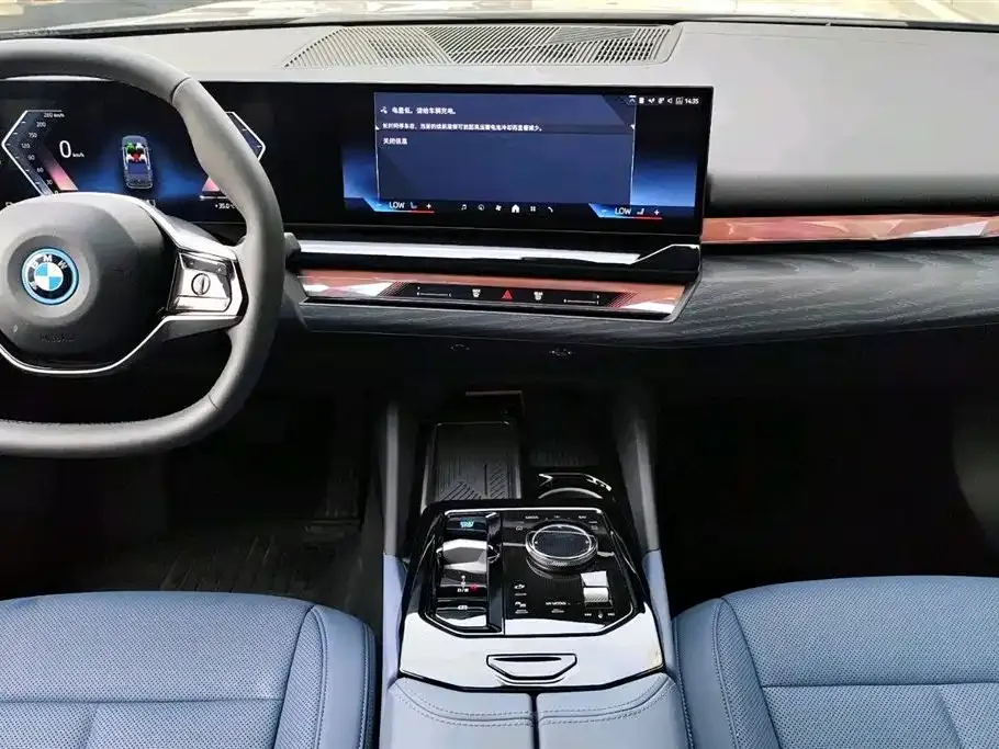 BMW i5 — фото 9