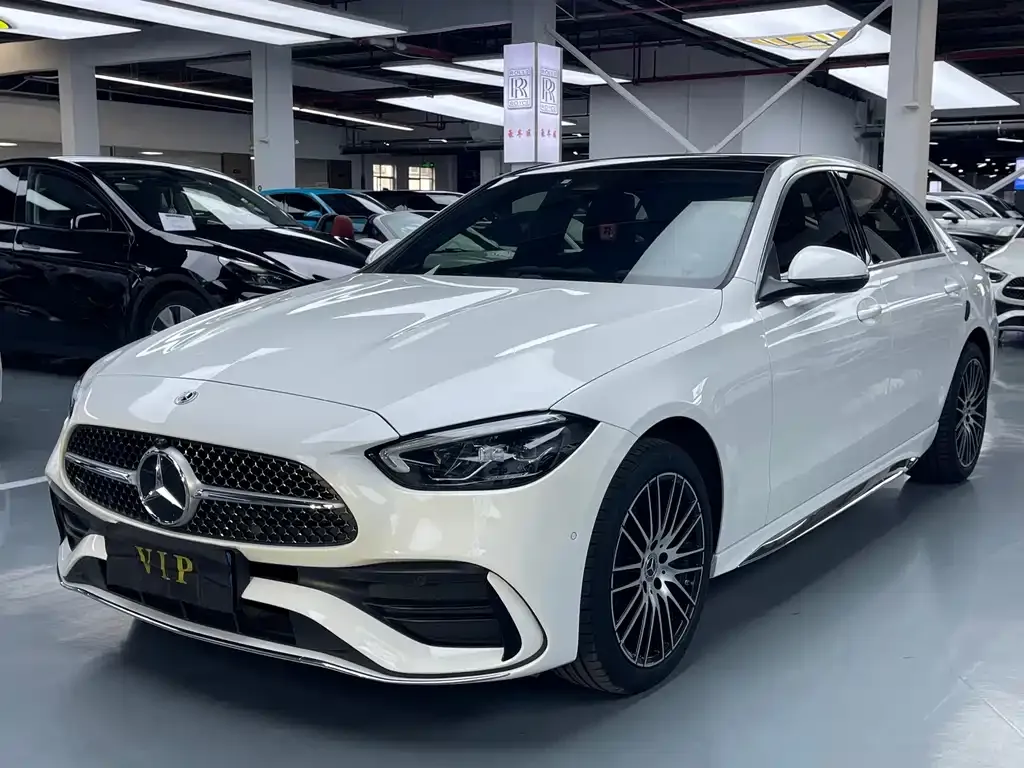 Mercedes-Benz C-Class — фото 1