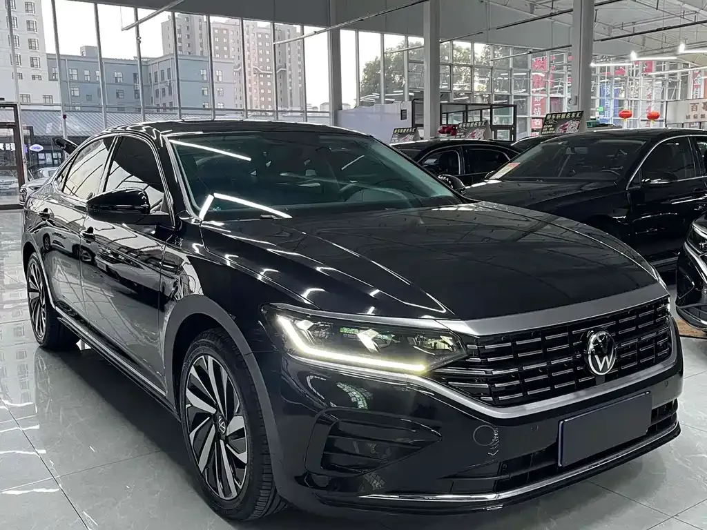 Volkswagen Passat — фото 3