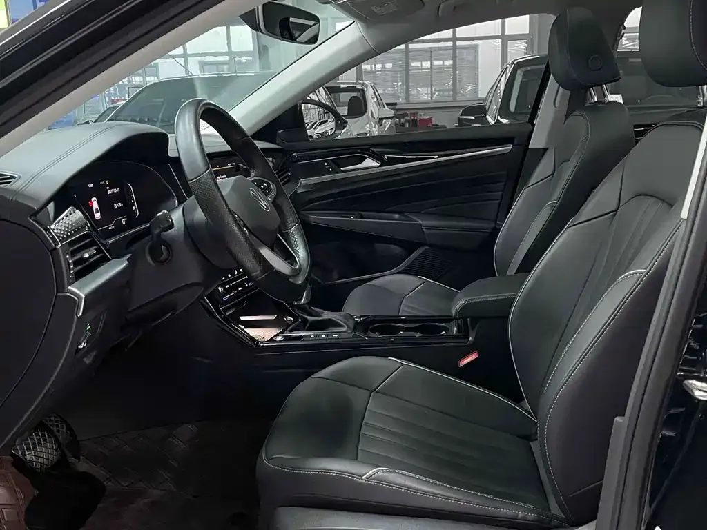 Volkswagen Passat — фото 8