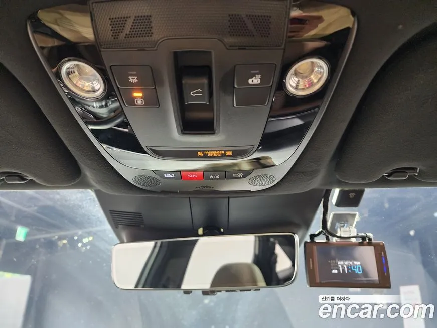 Kia Sorento — фото 10