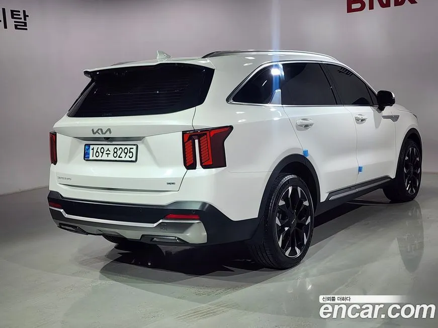 Kia Sorento — фото 6