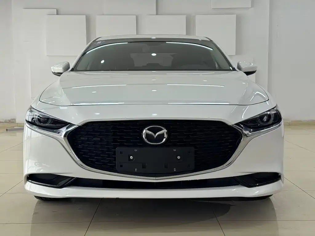 Mazda 3 Axela — фото 2