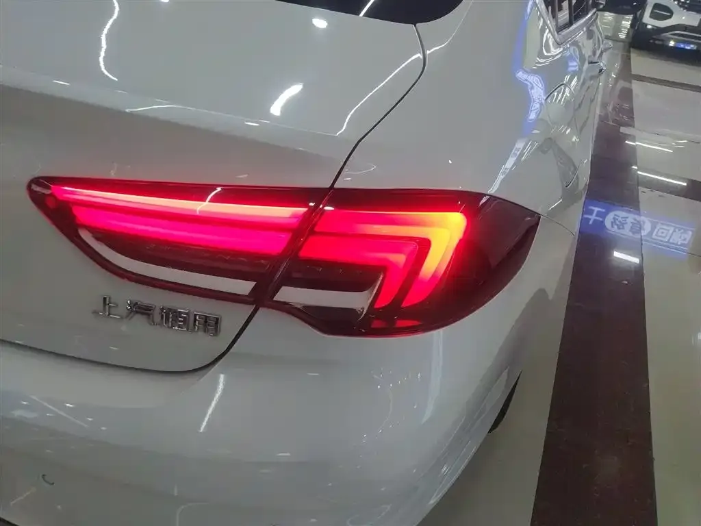 Buick Regal — фото 10