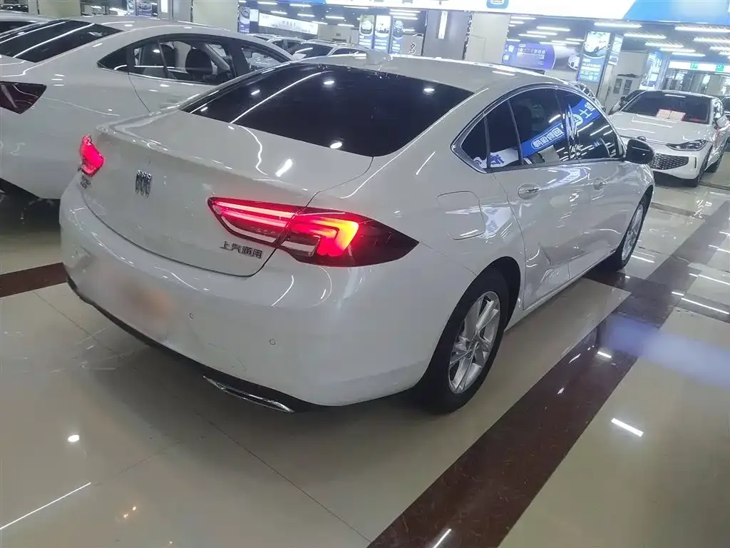 Buick Regal — фото 9