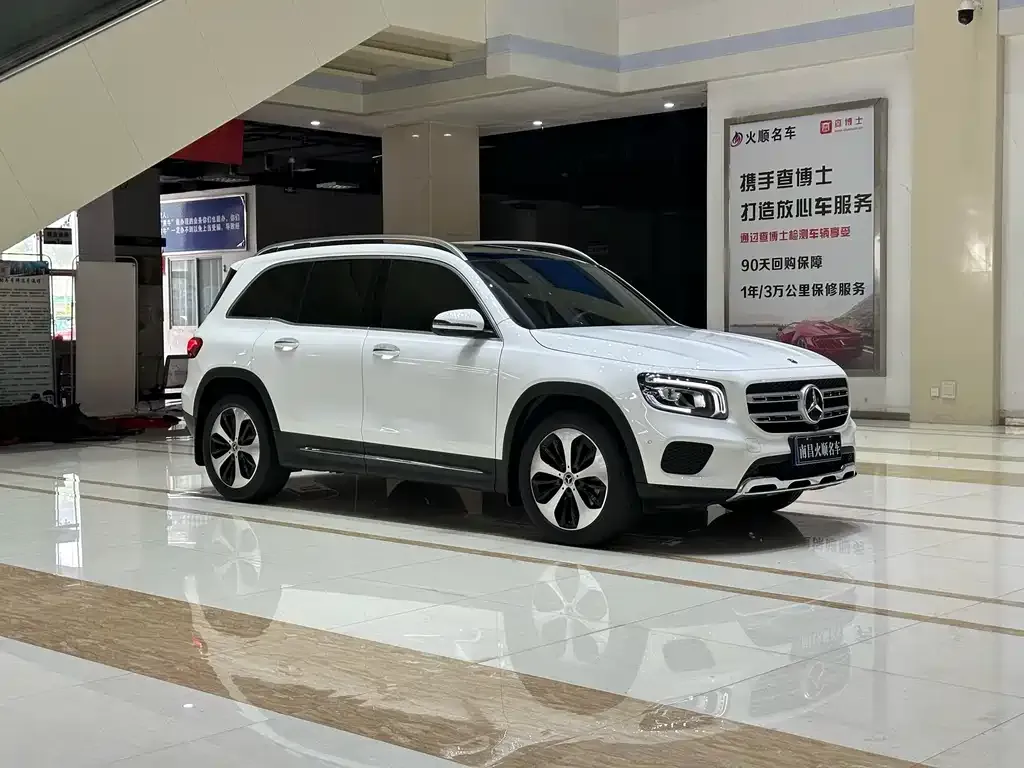 Mercedes-Benz GLB — фото 4