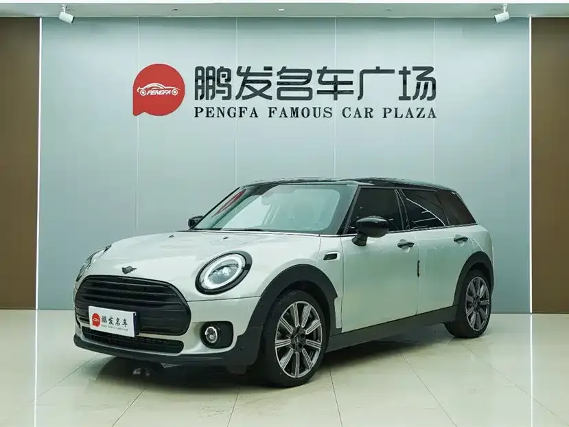 MINI Clubman — фото 1