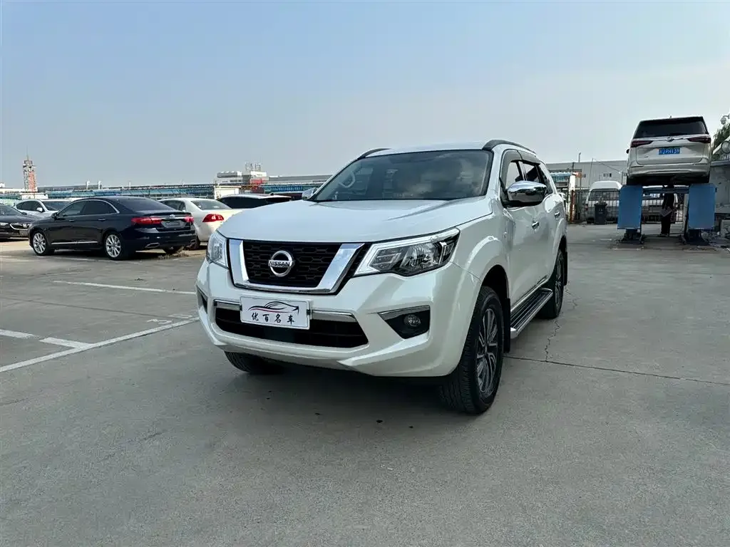 Nissan Terra — фото 1