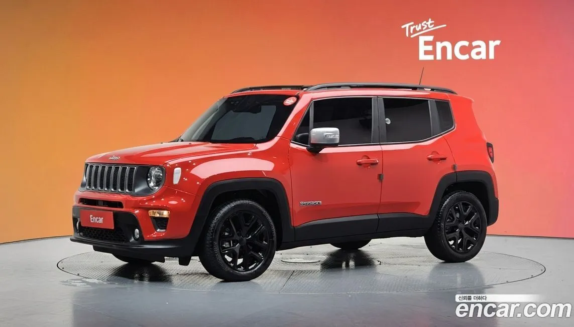 Jeep Renegade — фото 1