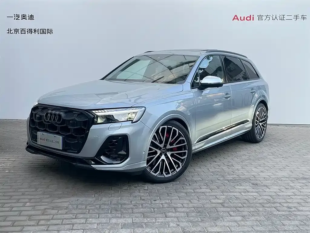 Audi SQ7 — фото 1