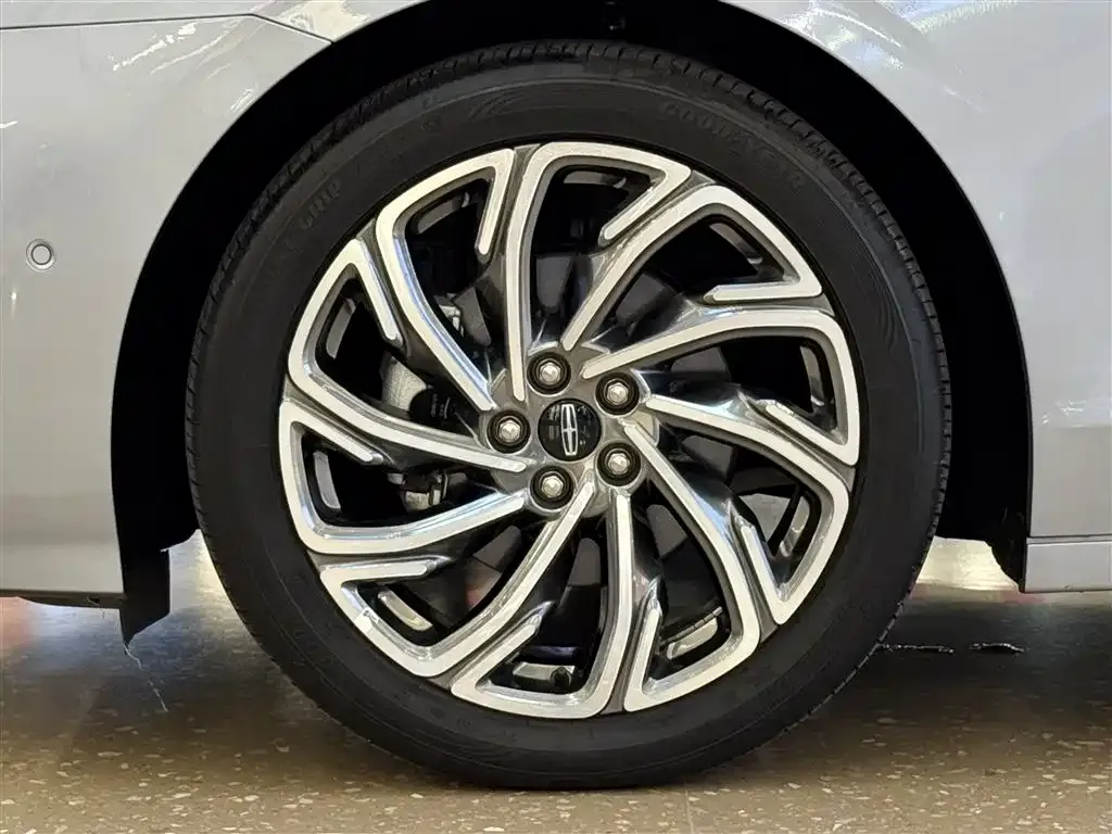 Lincoln Z — фото 10