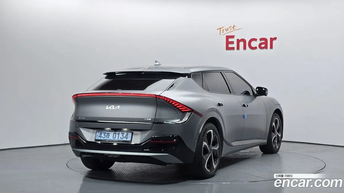 Kia EV6 — фото 2
