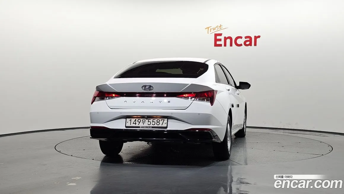 Hyundai AVANTE — фото 4