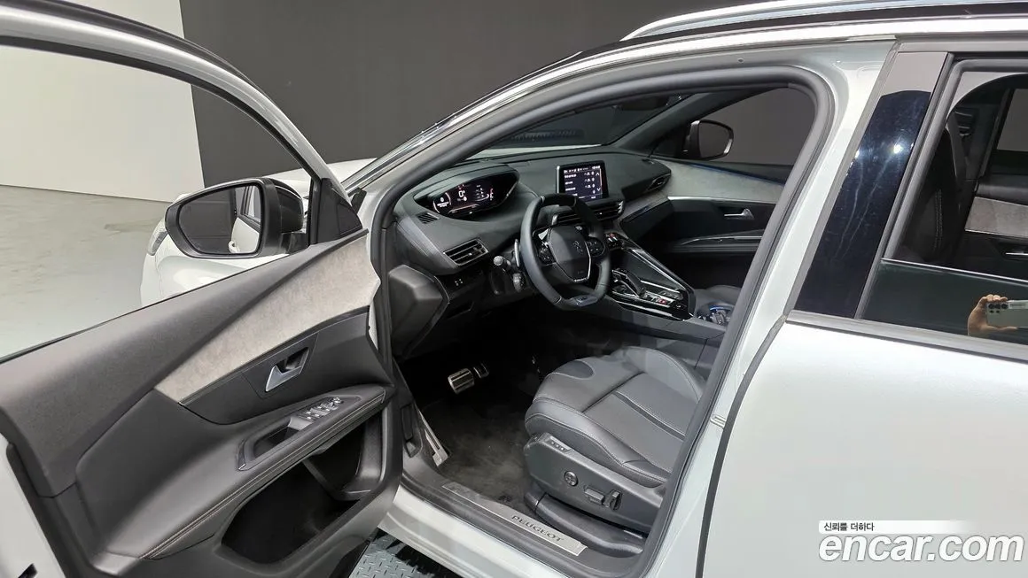 Peugeot 3008 — фото 10