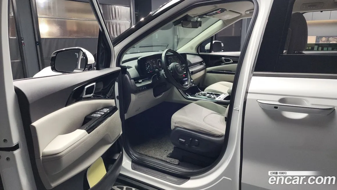 Kia Carnival — фото 10