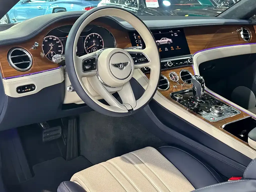 Bentley Continental — фото 7