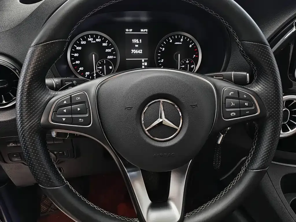 Mercedes-Benz Vito — фото 7