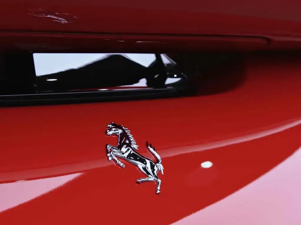 Ferrari F8 — фото 9