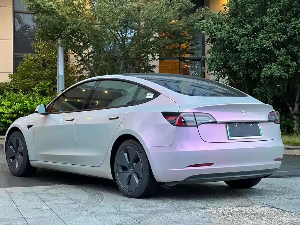 Tesla Model 3 — фото 10