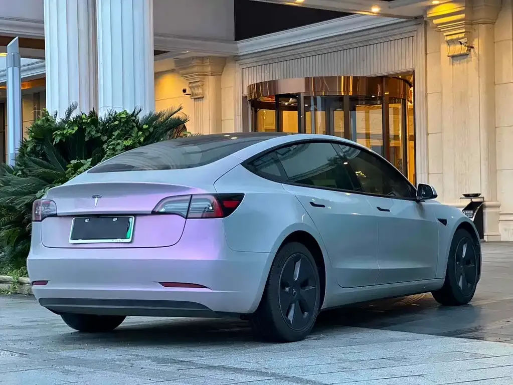 Tesla Model 3 — фото 8