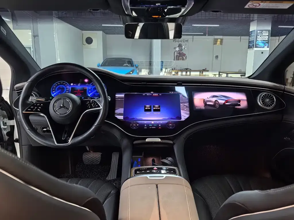 Mercedes-Benz EQS — фото 10