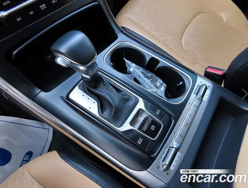 Kia Carnival — фото 10