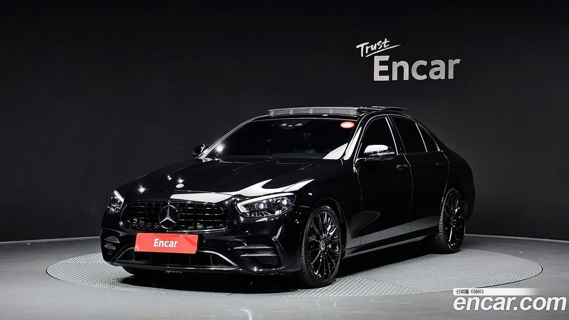 Mercedes-Benz E-Class — фото 1