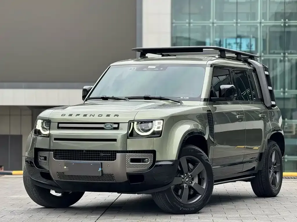 Land Rover Defender — фото 1