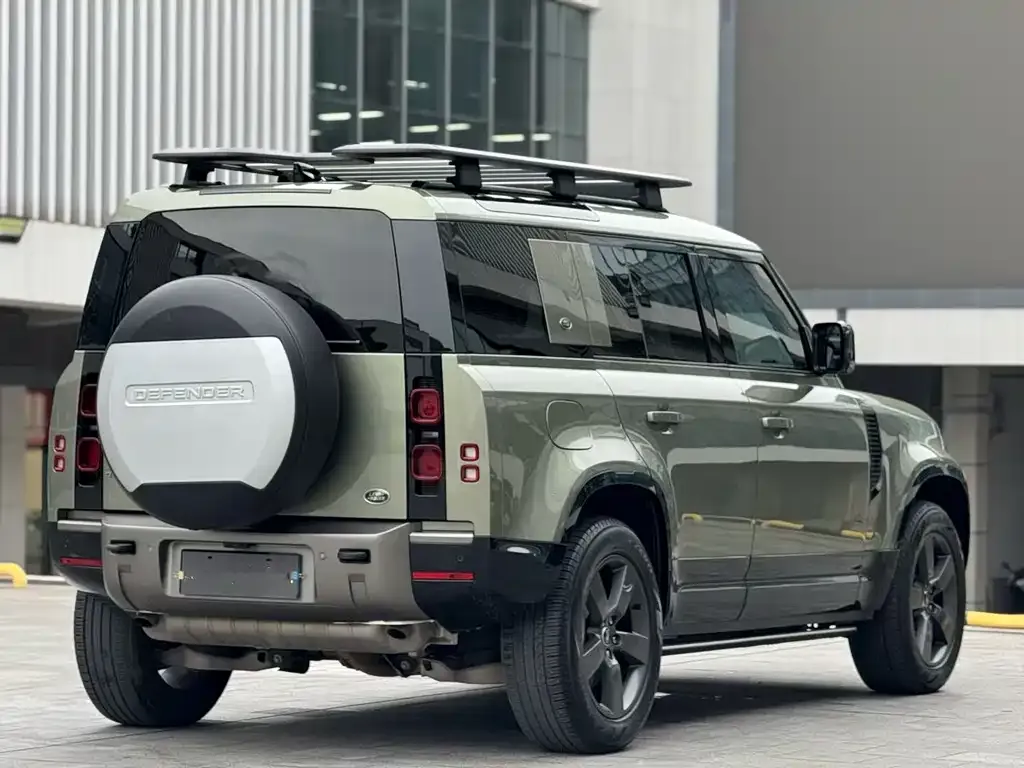 Land Rover Defender — фото 8