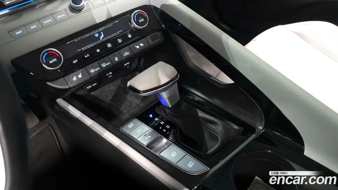 Hyundai AVANTE — фото 9