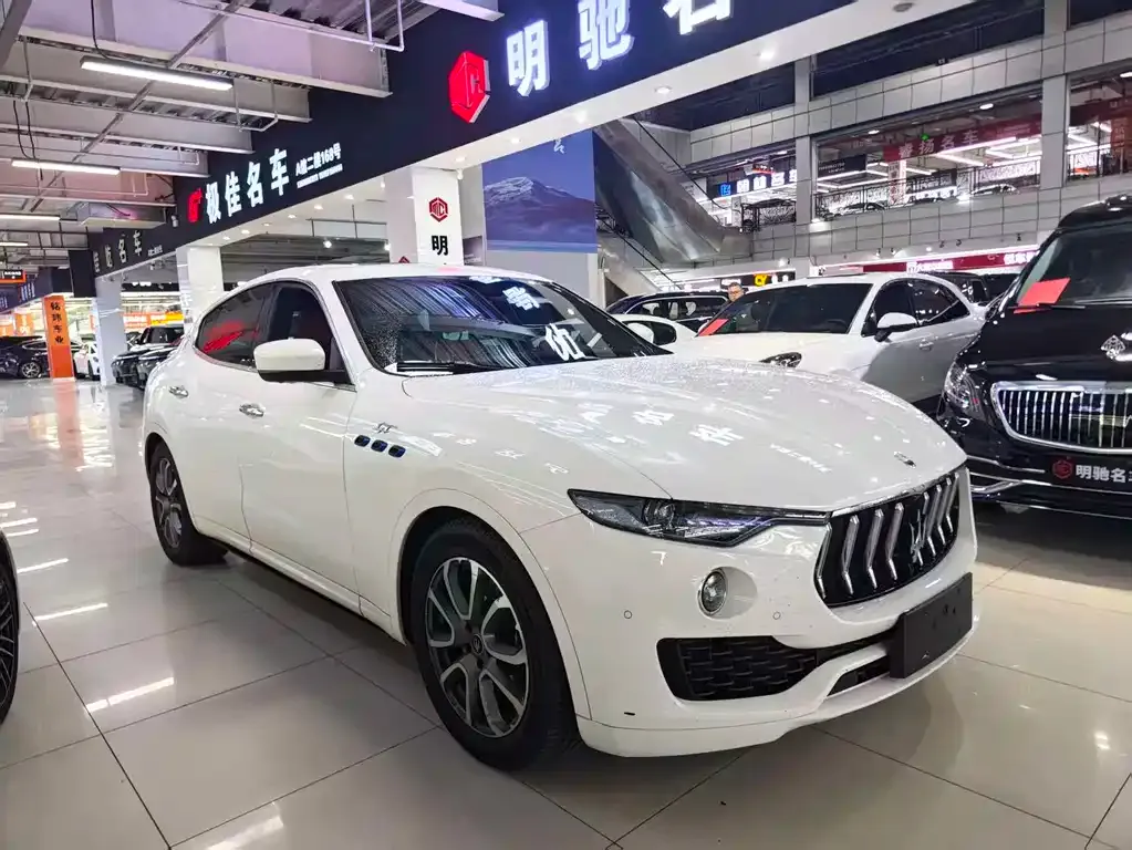 Maserati Levante — фото 3