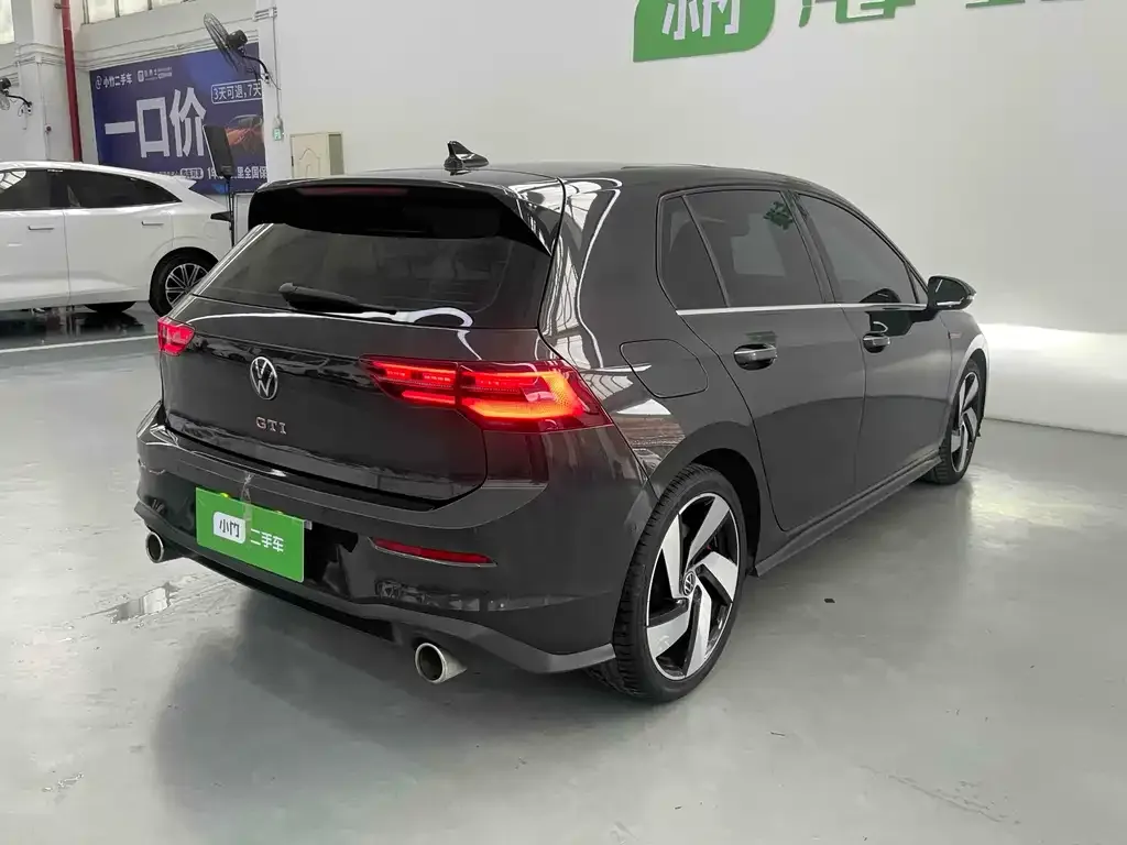 Volkswagen Golf GTI — фото 5