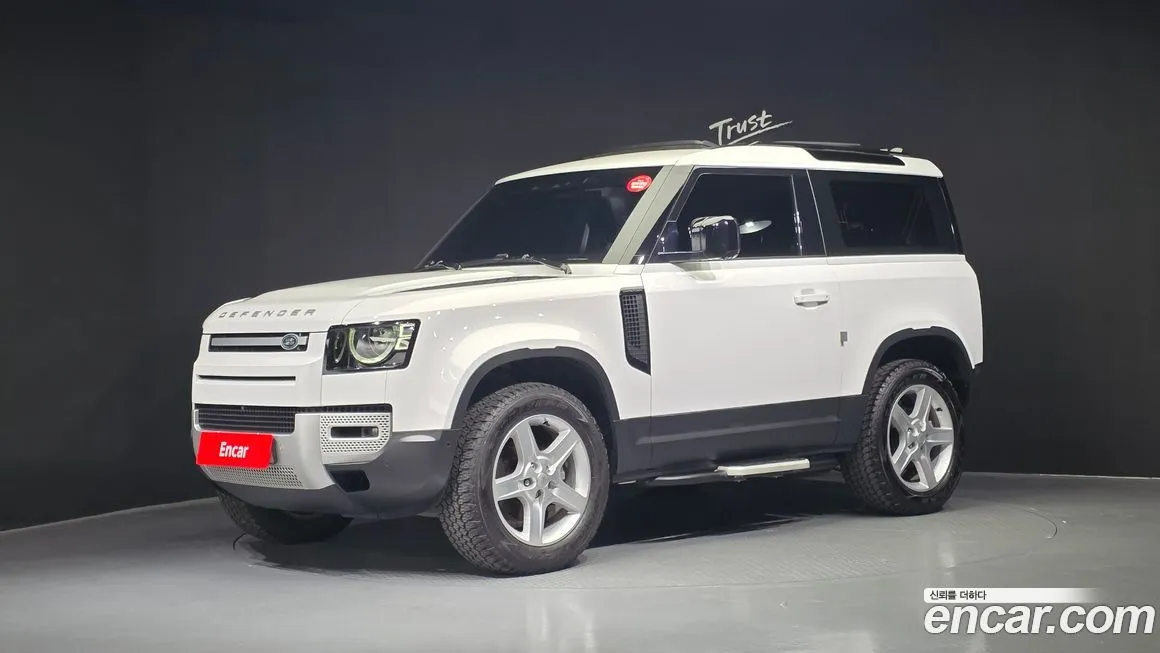 Land Rover Defender — фото 1
