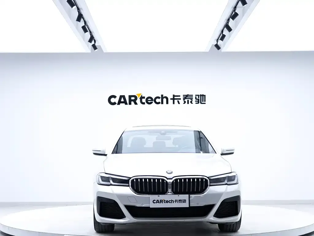 BMW 5 Series — фото 2