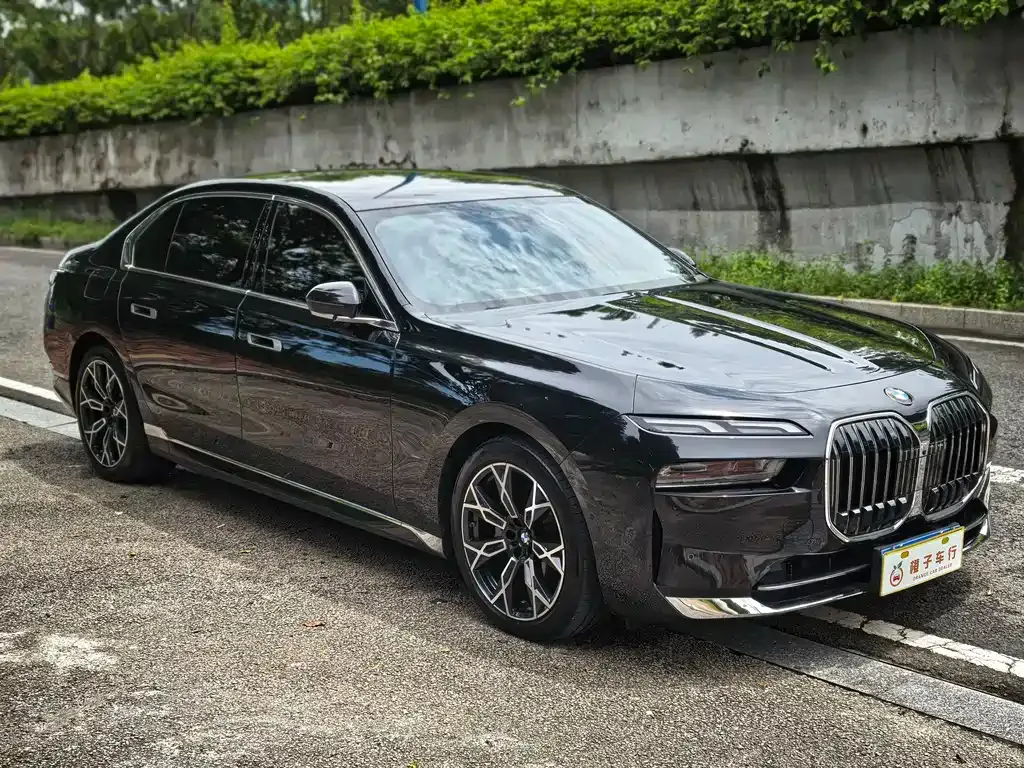 BMW 7 Series — фото 3