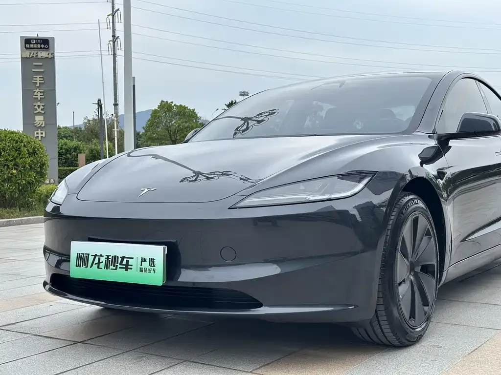 Tesla Model 3 — фото 2
