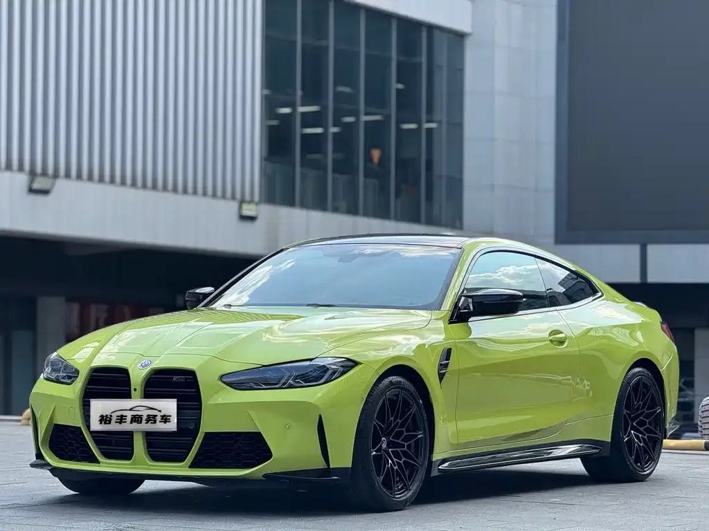 BMW M4 — фото 1