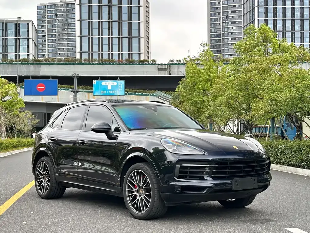 Porsche Cayenne — фото 3