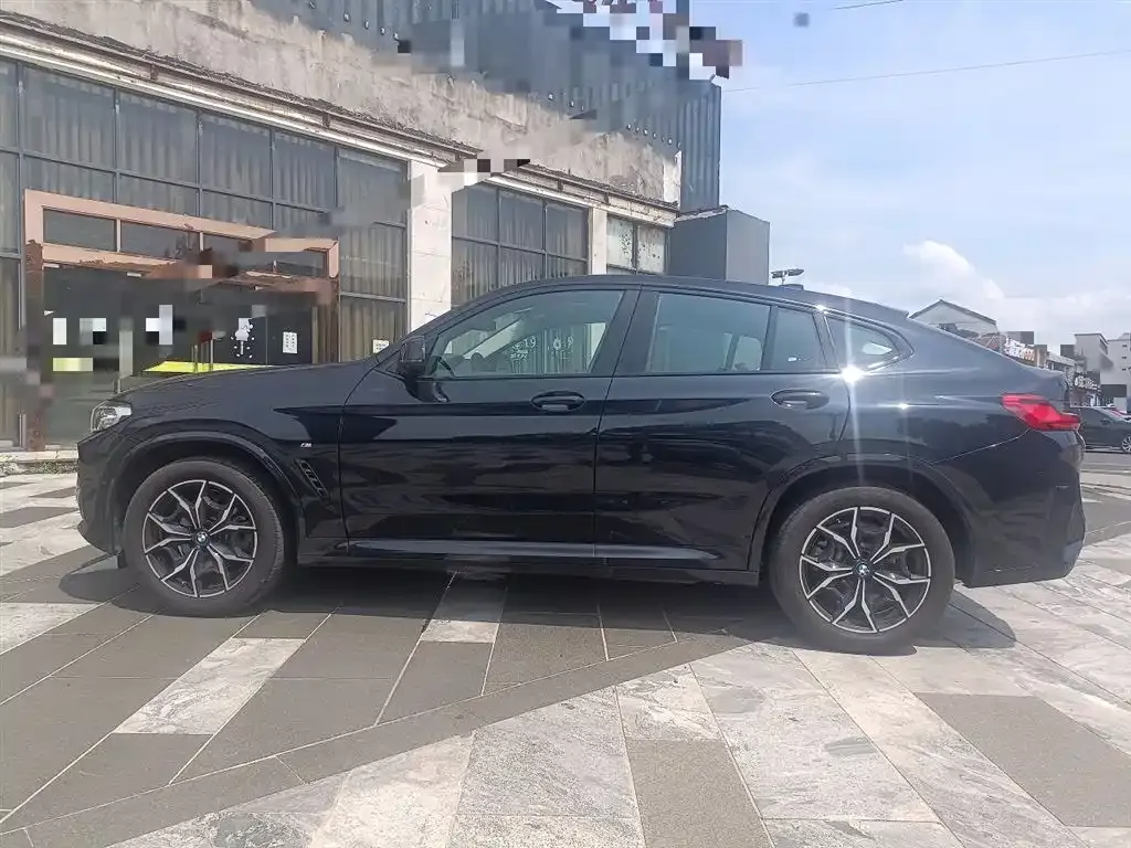 BMW X4 — фото 8